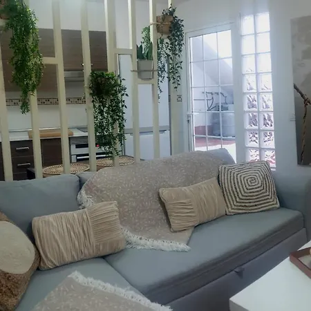 Agradable Casa Con Terraza شقة *