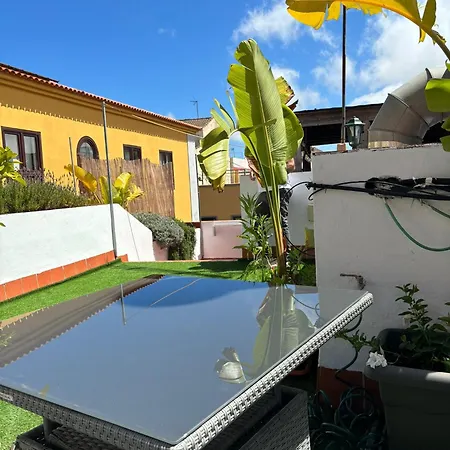 Agradable Casa Con Terraza Апартаменты *
